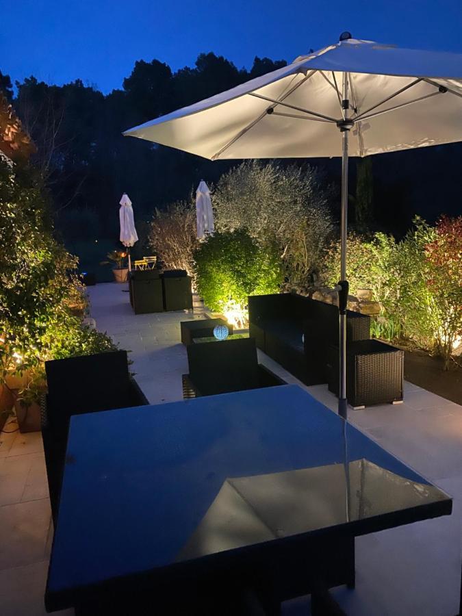Villa Des Roses Roussillon en Isere Zewnętrze zdjęcie